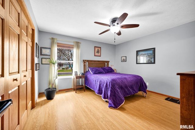 901 N EASY Street, Roanoke, IL 61561