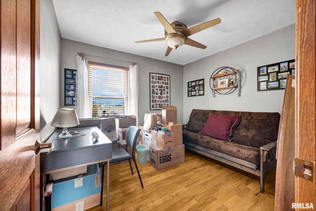 901 N EASY Street, Roanoke, IL 61561