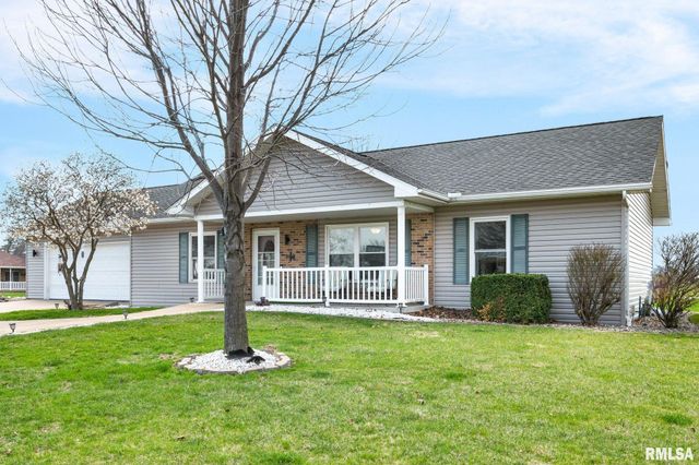 901 N EASY Street, Roanoke, IL 61561