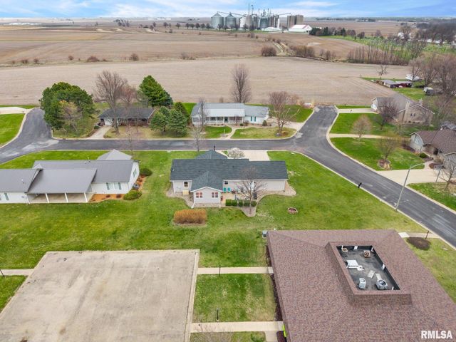 901 N EASY Street, Roanoke, IL 61561