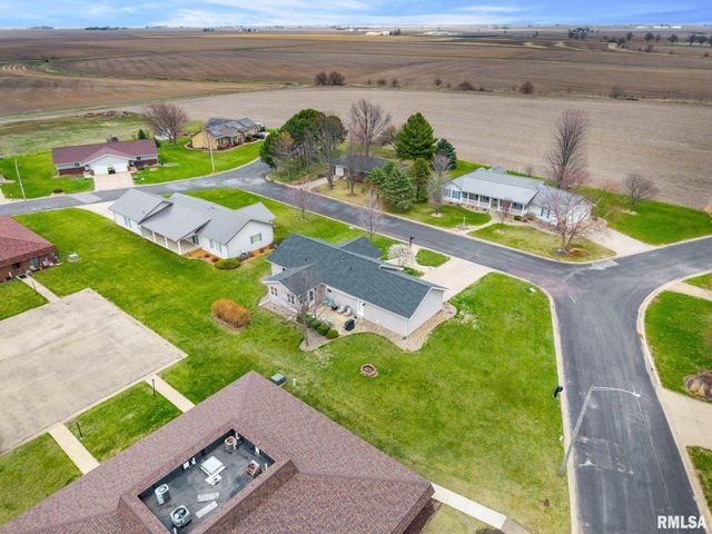 901 N EASY Street, Roanoke, IL 61561