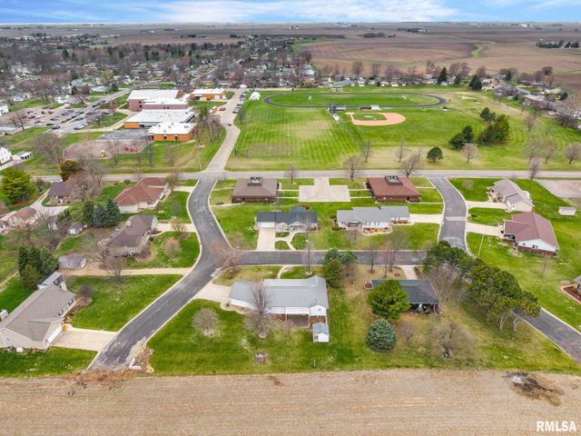 901 N EASY Street, Roanoke, IL 61561