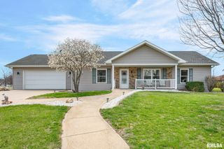 901 N EASY Street, Roanoke, IL 61561