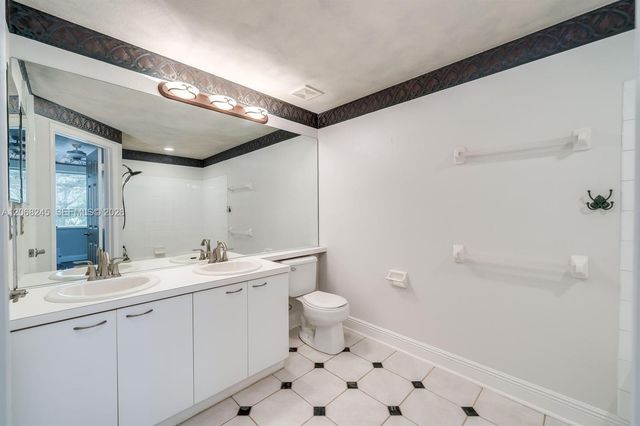 8040 Sanibel Drive 8040, Tamarac, FL 33321