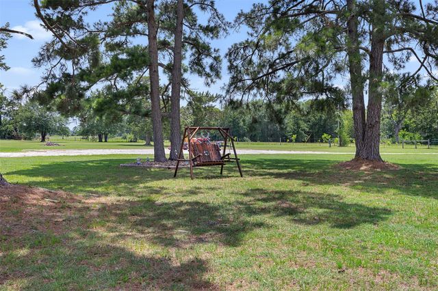 237 Morgan Road, Bedias, TX 77320