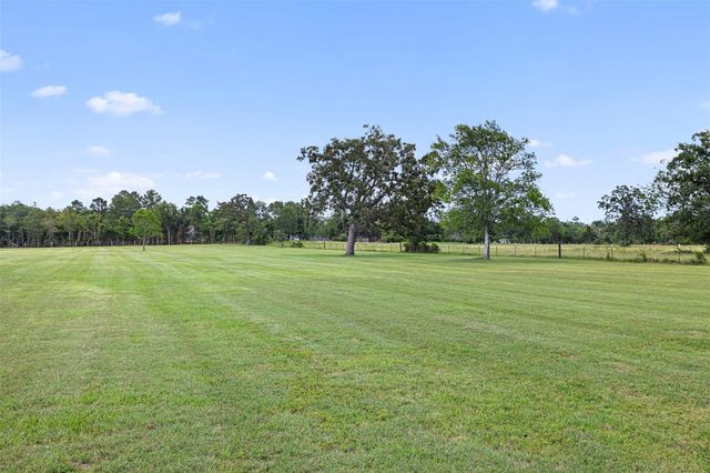 237 Morgan Road, Bedias, TX 77320