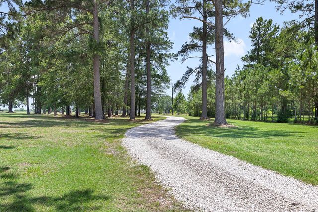 237 Morgan Road, Bedias, TX 77320
