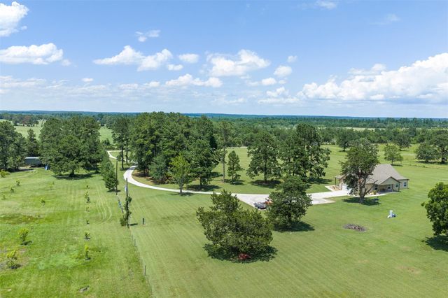237 Morgan Road, Bedias, TX 77320