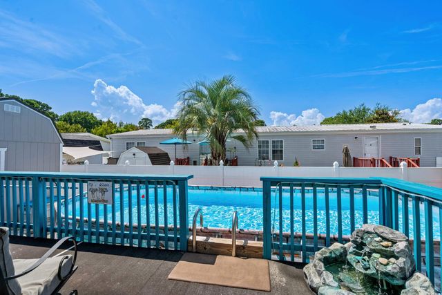 504 Dundee St., Murrells Inlet, SC 29576