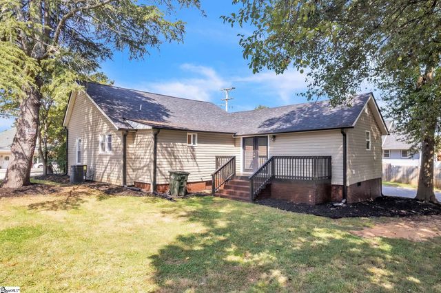 901 S 5th Street, Easley, SC 29640