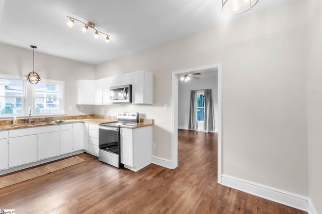 901 S 5th Street, Easley, SC 29640