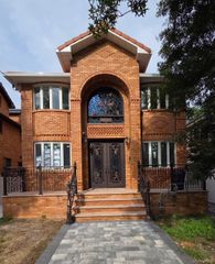42-20 247th Street, Little Neck, NY 11363