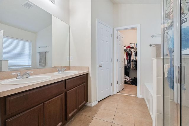 677 SENECA TRAIL, St Cloud, FL 34772