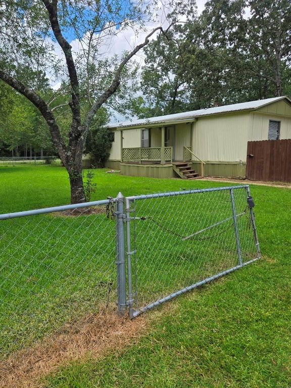 11 Kim Street, Shepherd, TX 77371