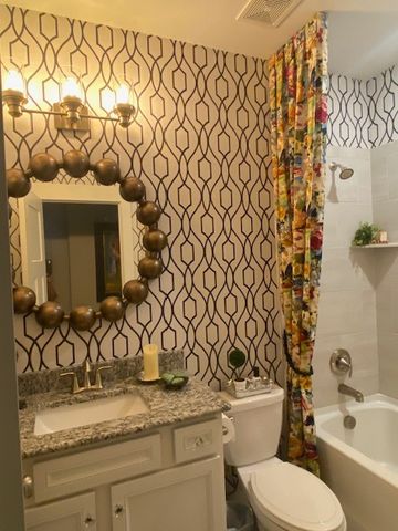 1543 Drakes Creek Rd, Hendersonville, TN 37075