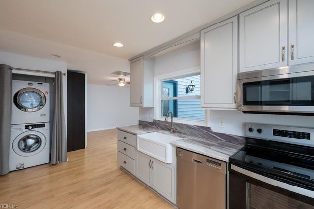 4245 Longwood RD, Virginia Beach, VA 23456