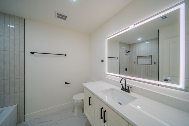 532 Plainview Drive, Hurst, TX 76054