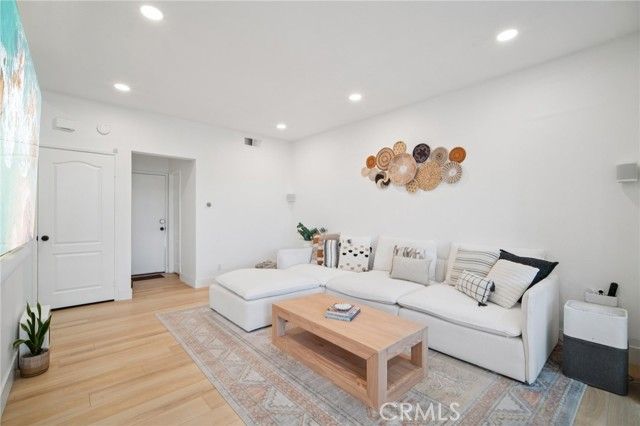 52 Via Andorra, Laguna Hills, CA 92679