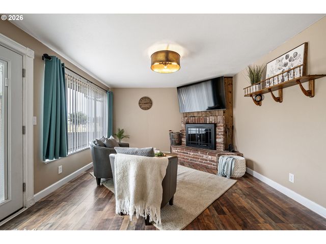 92726 PEBBLE BEACH Ln, Junction City, OR 97448