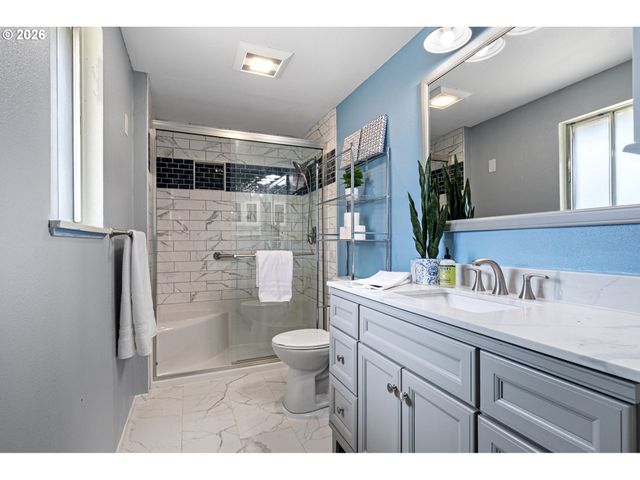92726 PEBBLE BEACH Ln, Junction City, OR 97448