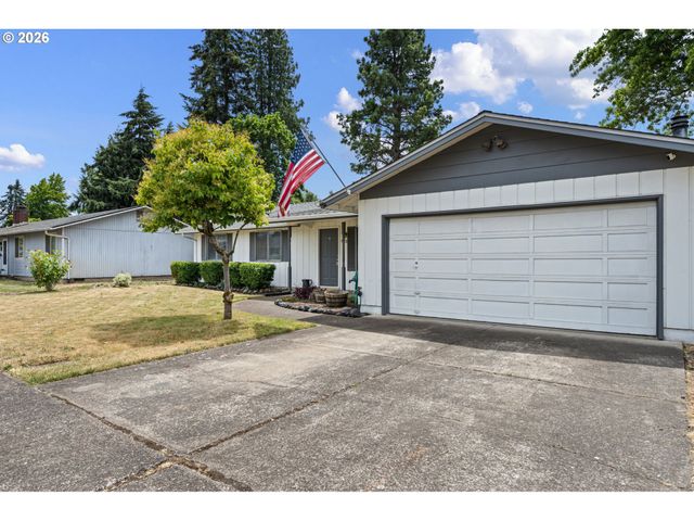 92726 PEBBLE BEACH Ln, Junction City, OR 97448