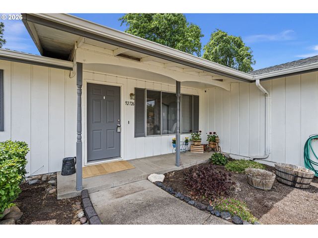 92726 PEBBLE BEACH Ln, Junction City, OR 97448