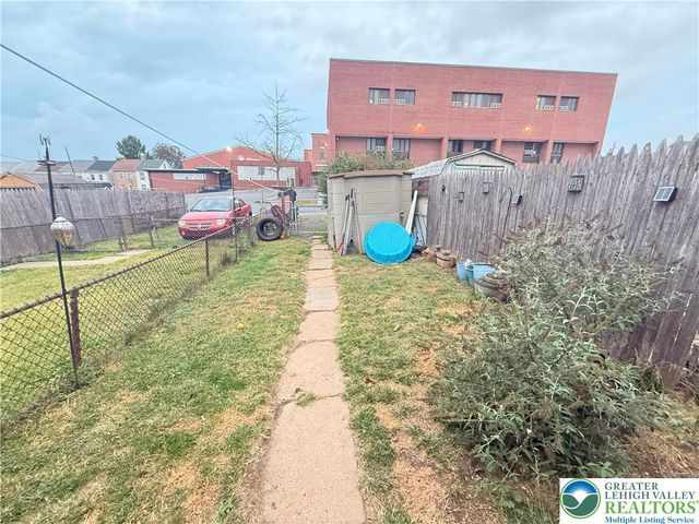 238 Wood Street, Catasauqua Boro, PA 18032