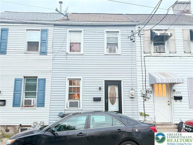 238 Wood Street, Catasauqua Boro, PA 18032