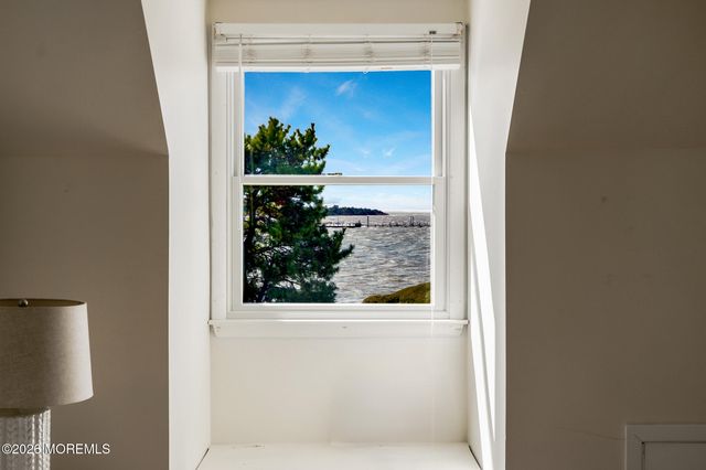 363 Roberts Avenue, South Seaside Park, NJ 08752