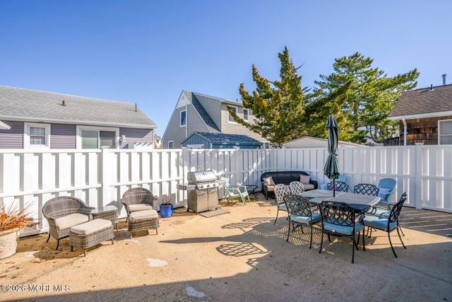 363 Roberts Avenue, South Seaside Park, NJ 08752