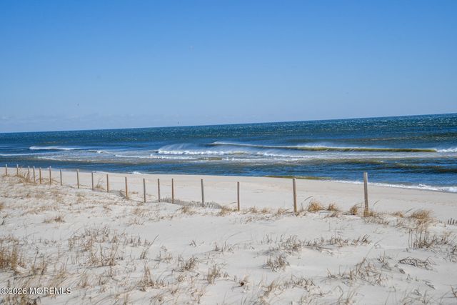 363 Roberts Avenue, South Seaside Park, NJ 08752