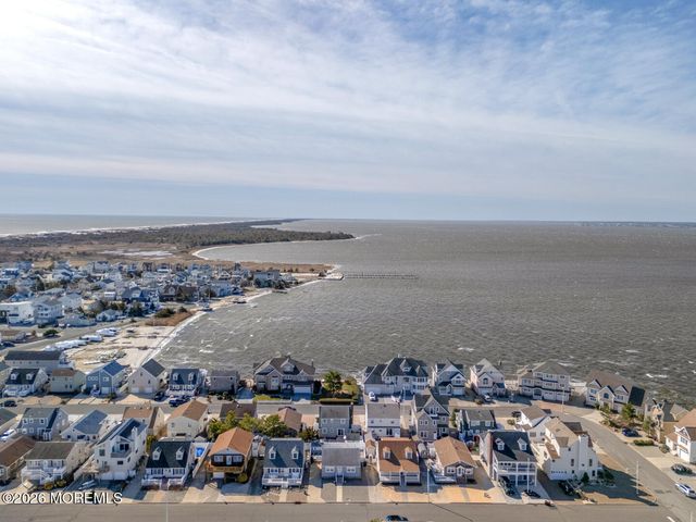 363 Roberts Avenue, South Seaside Park, NJ 08752