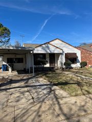 2407 Volga Avenue, Dallas, TX 75216