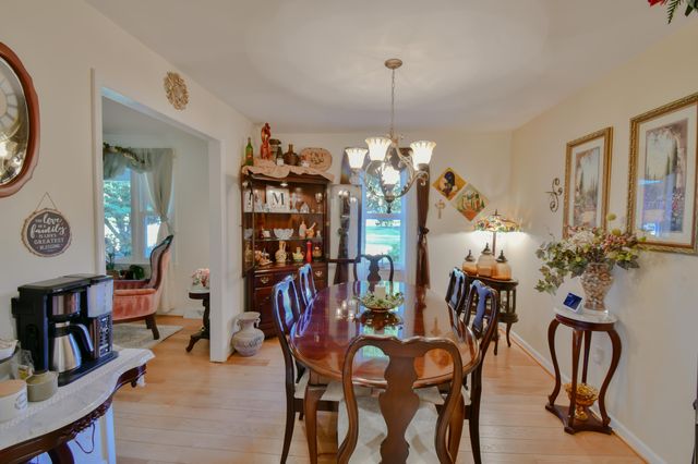 6481 Stewartsville RD, Moneta, VA 24121