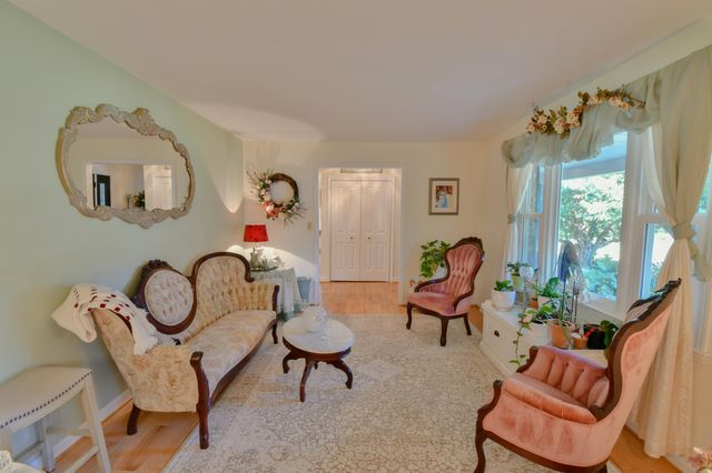 6481 Stewartsville RD, Moneta, VA 24121