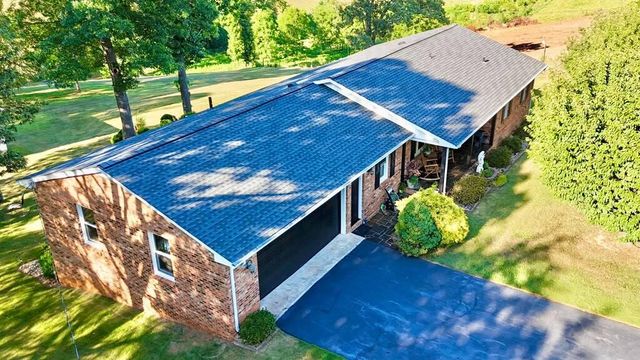 6481 Stewartsville RD, Moneta, VA 24121