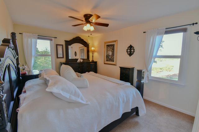 6481 Stewartsville RD, Moneta, VA 24121