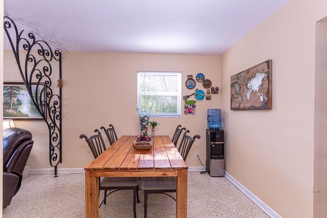 429 Summa Street, West Palm Beach, FL 33405