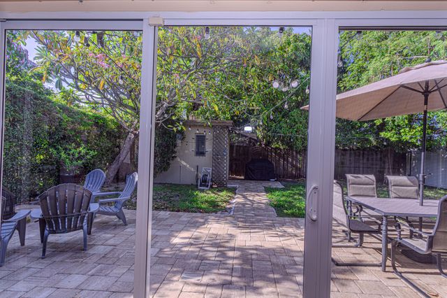 429 Summa Street, West Palm Beach, FL 33405