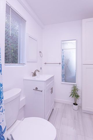 429 Summa Street, West Palm Beach, FL 33405