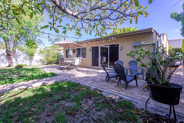 429 Summa Street, West Palm Beach, FL 33405