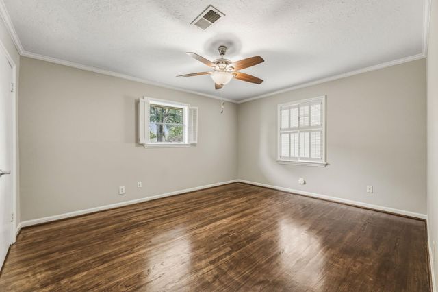 4510 Creekbend Drive, Houston, TX 77035