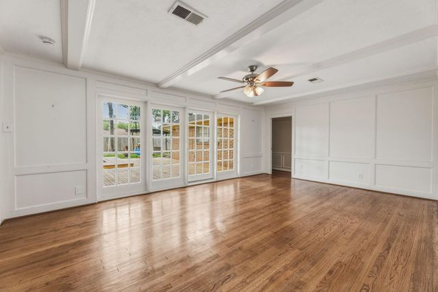 4510 Creekbend Drive, Houston, TX 77035
