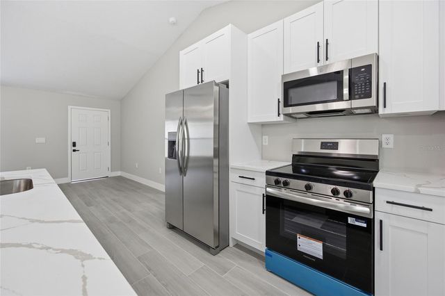 3086 W HAMPSHIRE BOULEVARD, Citrus Springs, FL 34433