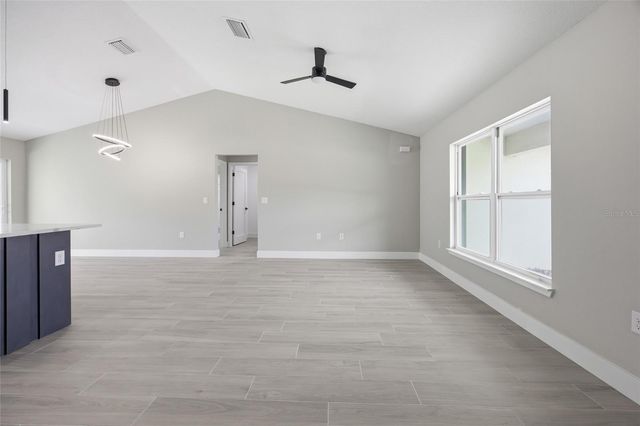 3086 W HAMPSHIRE BOULEVARD, Citrus Springs, FL 34433