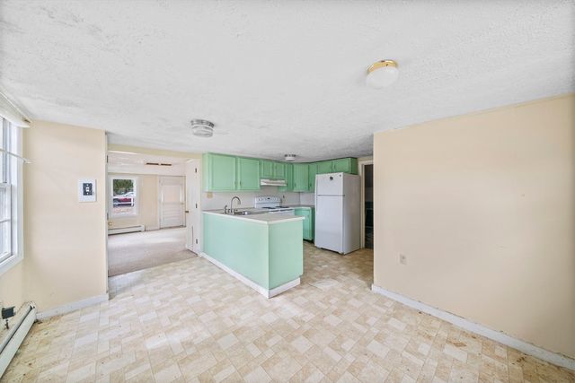 3 Short Neck Rd, Wareham, MA 02532