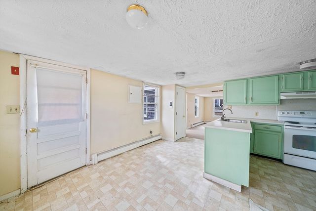 3 Short Neck Rd, Wareham, MA 02532