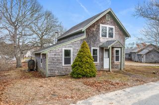 3 Short Neck Rd, Wareham, MA 02532