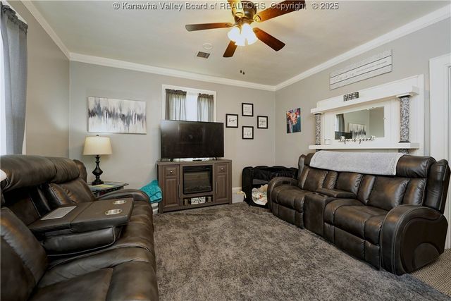 105 9th Avenue, South Charleston, WV 25303