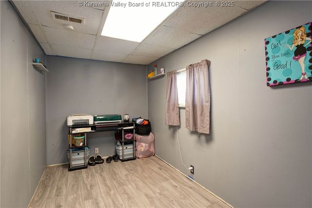 105 9th Avenue, South Charleston, WV 25303